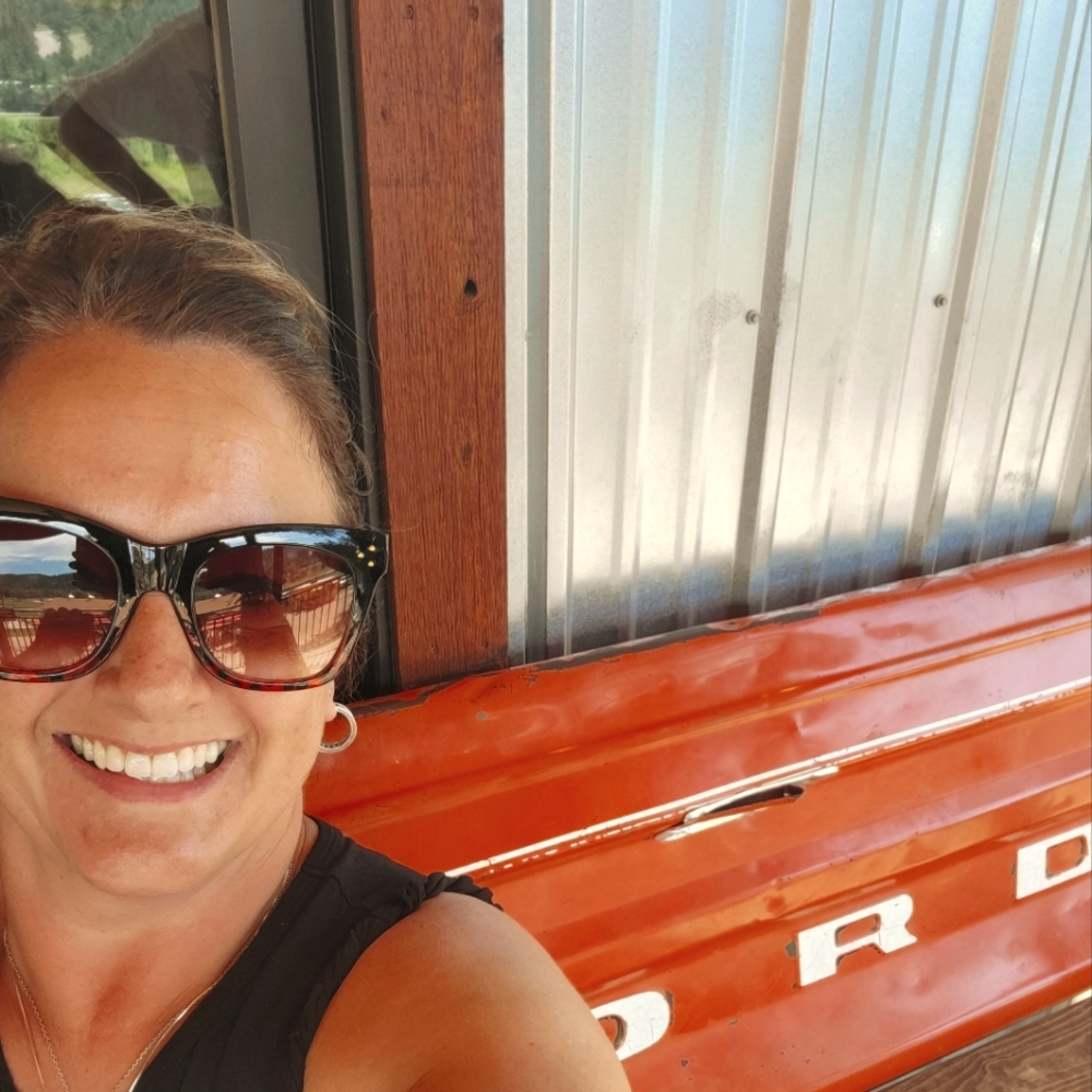 Meet your Posher, Cary